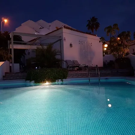 Azul Villa